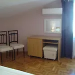 Eja *