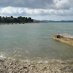 Eja * Задар
