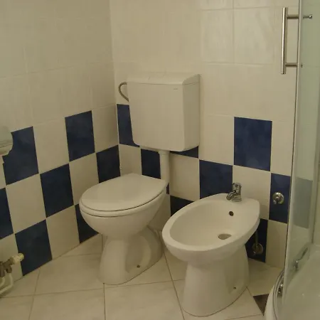 Апартаменти Eja *