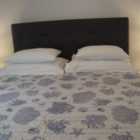 Eja Апартаменти