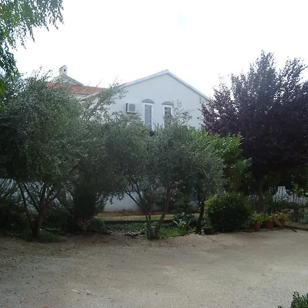 Апартаменти Eja *