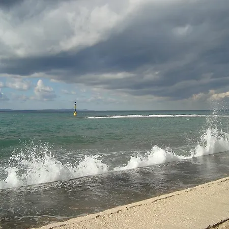 Апартаменти Eja