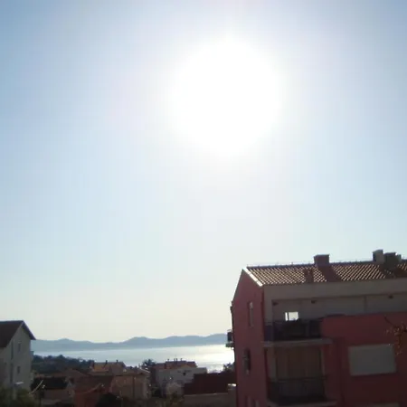 Eja Апартаменти Задар